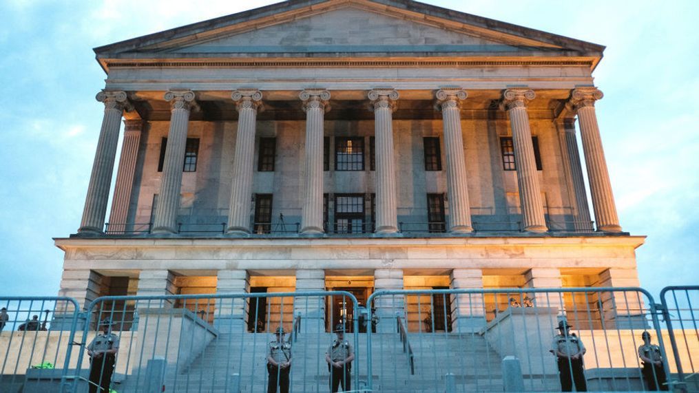 NASHVILLE, TENNESSEE - JUNE 04: Police are seen surrounding the Tennessee State Capitol building on June 04, 2020 in Nashville, Tennessee. (Photo by Jason Kempin/Getty Images)