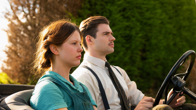 Mia Goth and David Corenswet in "Pearl." (Photo: Christopher Moss/A24)