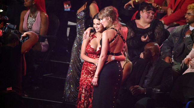 NEWARK, NEW JERSEY - SEPTEMBER 12: (L-R) Selena Gomez and Taylor Swift attend the 2023 MTV Video Music Awards at Prudential Center on September 12, 2023 in Newark, New Jersey. (Photo by Noam Galai/Getty Images for MTV)