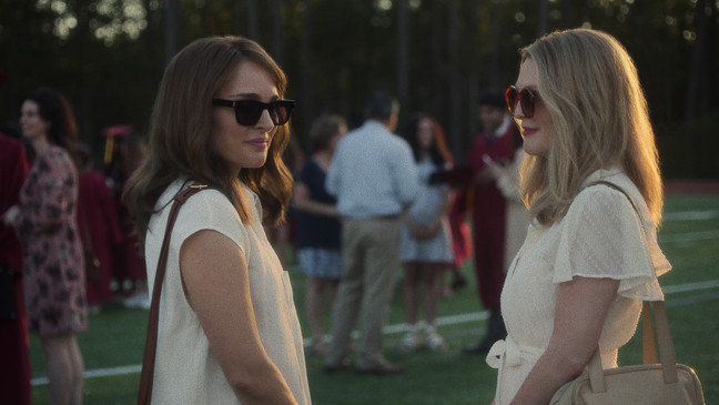 May December, L to R:  Natalie Portman as Elizabeth Berry with Julianne Moore as Gracie Atherton-Yoo. (Photo: Netflix)