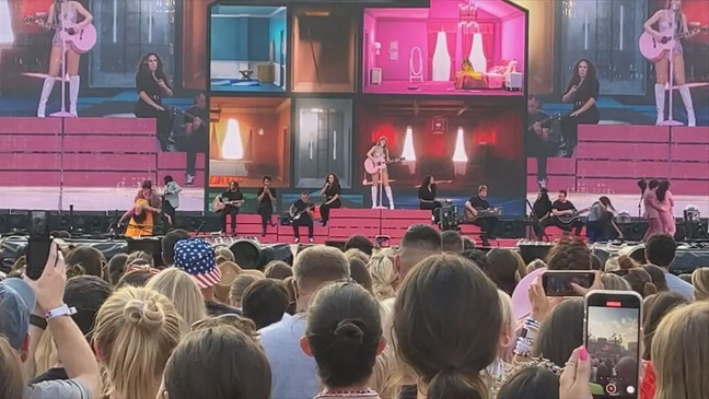 Taylor Swift performs at Cincinnati's Paycor Stadium as part of the "Era's Tour." (WKRC)