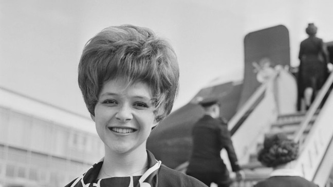 American singer Brenda Lee, UK, 18th August 1964. (Photo by Len Trievnor/Daily Express/Hulton Archive/Getty Images)