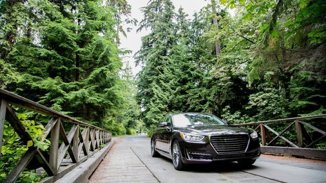 2017 Genesis G90 (Photo courtesy of Genesis Motors USA)