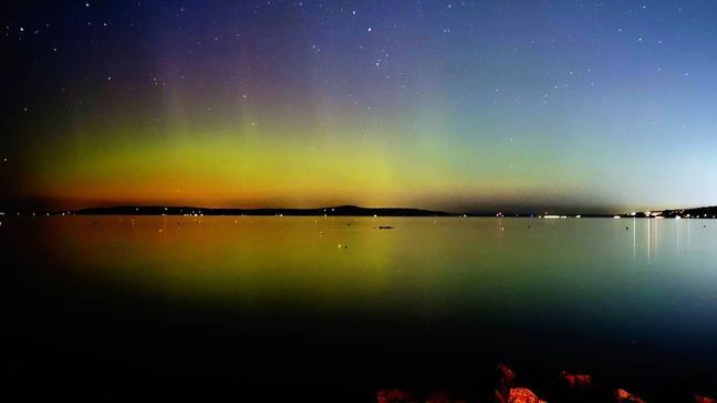 Northern Lights dance over Western Washington