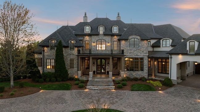 Front of estate&nbsp;(Photo: 615 Media/The Erin Krueger Team at Compass)