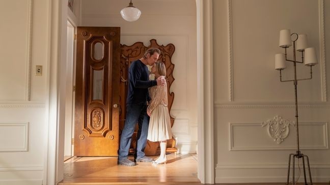 Carrie Bradshaw and Aiden say goodbye in season 2 of 'And Just Like That...' (Credit: Craig Blankenhorn/HBO Max)