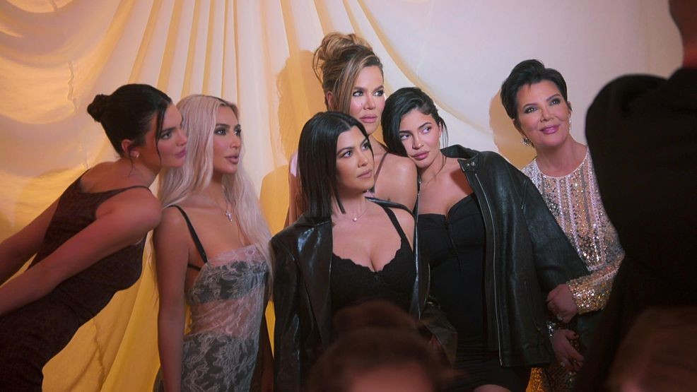 Image for story: Sex! Aneurysms! Rob! All the bombshells from 'The Kardashians' season premiere