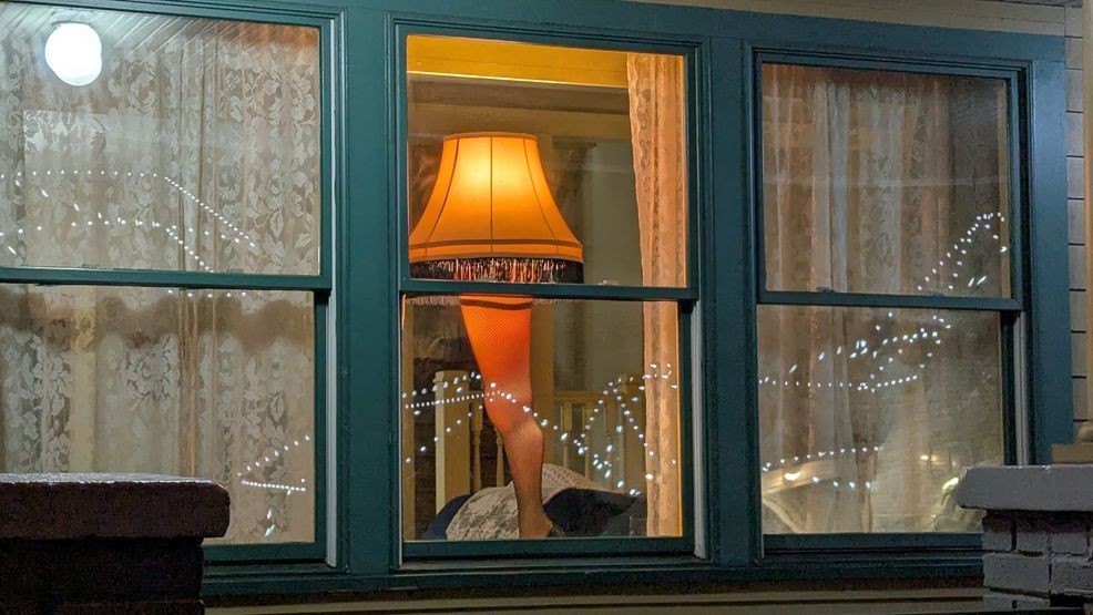 Image for story: GALLERY: Take a tour of the house from 'A Christmas Story'