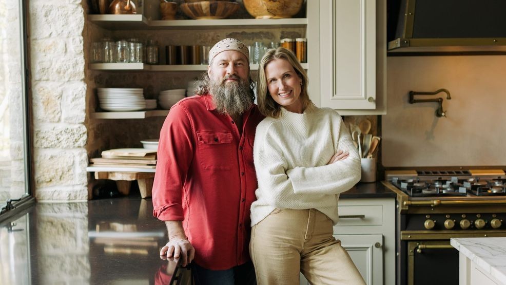 Image for story: "Duck Dynasty" Willie Robertson on Phil’s request before death and Mama Kay’s health