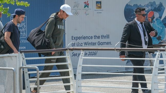 VENICE, ITALY - JUNE 26: Former NFL quarterback Tom Brady arrives at Venice Marco Polo airport ahead of Jeff Bezos and Lauren Sanchez Wedding on June 26, 2025 in Venice, Italy. (Photo by Stefano Mazzola/GC Images)