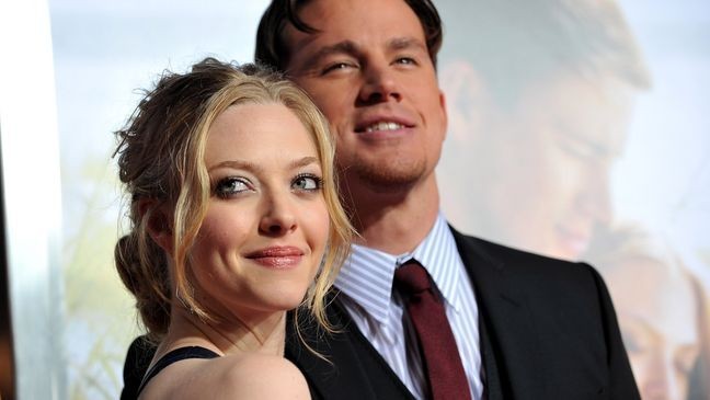 HOLLYWOOD - FEBRUARY 01:  Actress Amanda Seyfried and actor Channing Tatum arrive at the premiere of Screen Gem's "Dear John" at Grauman's Chinese Theater on February 1, 2010 in Hollywood, California.  (Photo by Alberto E. Rodriguez/Getty Images)