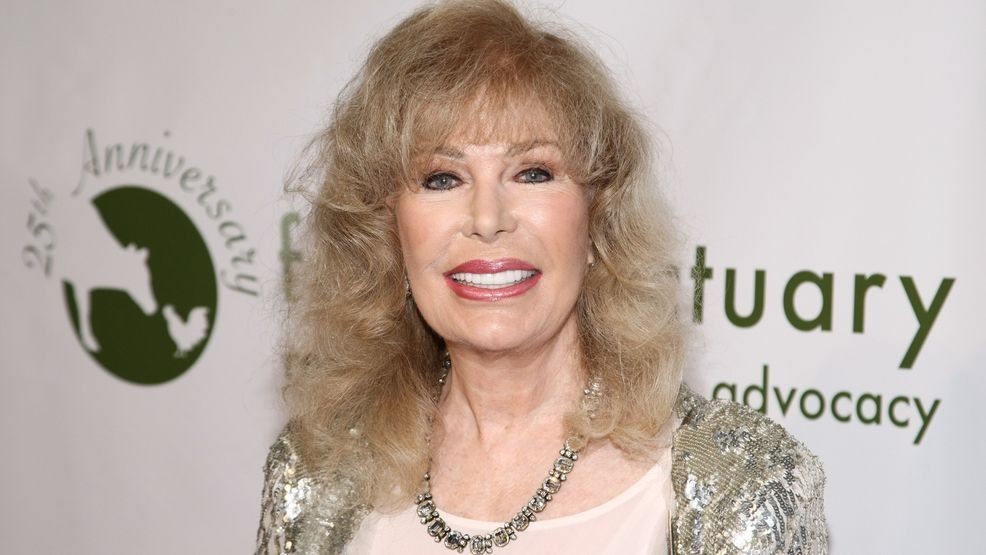 Image for story: 'M*A*S*H' star Loretta Swit dead at 87