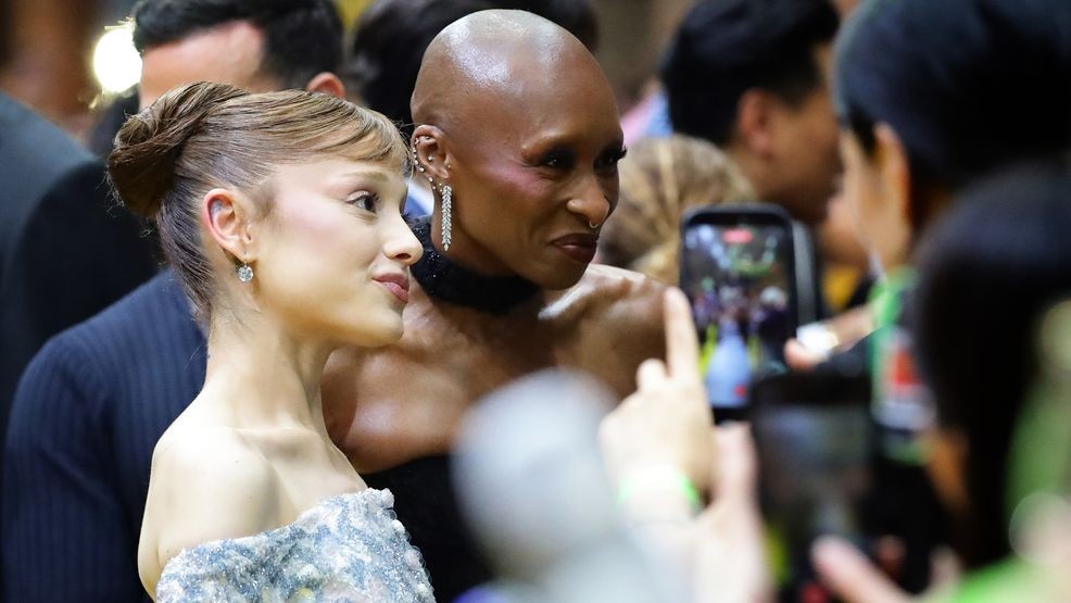 Image for story: Man who rushed Ariana Grande at 'Wicked: For Good' premiere sentenced to 9 days in prison