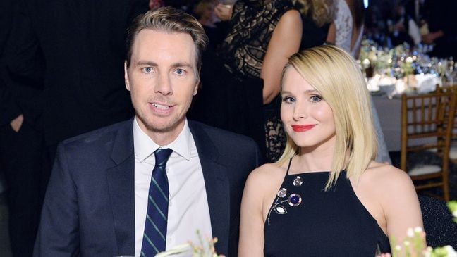 CULVER CITY, CA - NOVEMBER 12: Actors Dax Shepard (L) and Kristen Bell attend the Fifth Annual Baby2Baby Gala, Presented By John Paul Mitchell Systems at 3LABS on November 12, 2016 in Culver City, California.  (Photo by Stefanie Keenan/Getty Images for Baby2Baby)