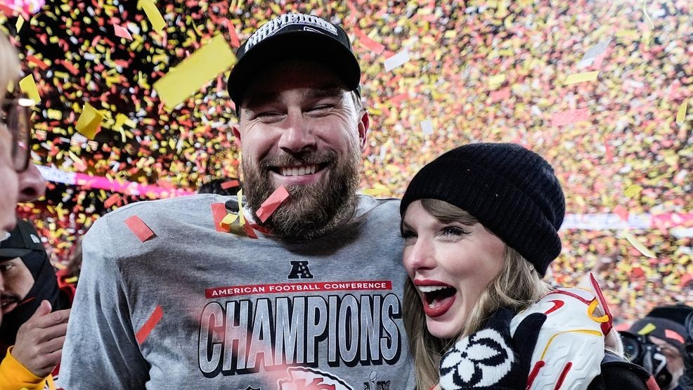 Image for story: The 15 biggest pop culture moments of the year!