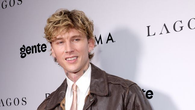 NEW YORK, NEW YORK - SEPTEMBER 12: mgk, Style Icon winner, attends Redken at the Daily Front Row Fashion Media Awards at The Rainbow Room on September 12, 2025 in New York City. (Photo by Anna Webber/Getty Images for Redken 5th Avenue NYC)