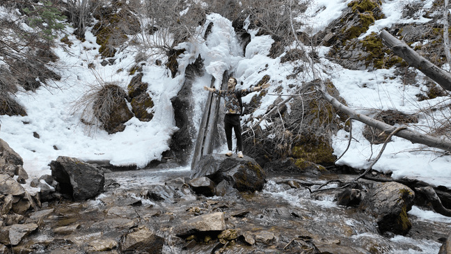 {&nbsp;}No itinerary is complete without a little nature, so Hunter visited Hunter Creek Falls - a 6-mile trek that starts in a desert landscape and finishes at the base of this 30-foot beauty.(AmazingAmerica)