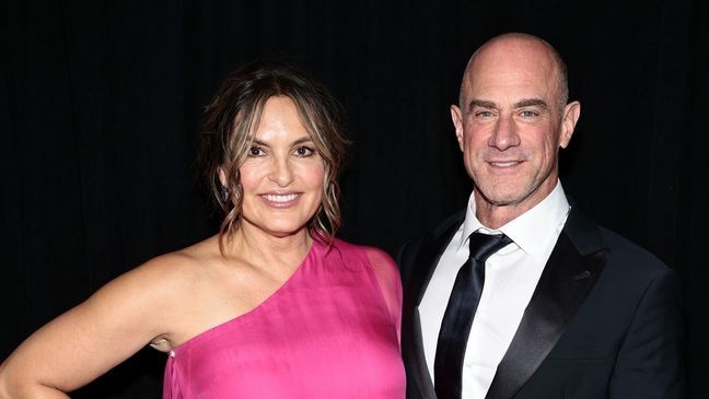 Mariska Hargitay (L) and Chris Meloni (Credit: Dimitrios Kambouris/Getty Images for Glamour)