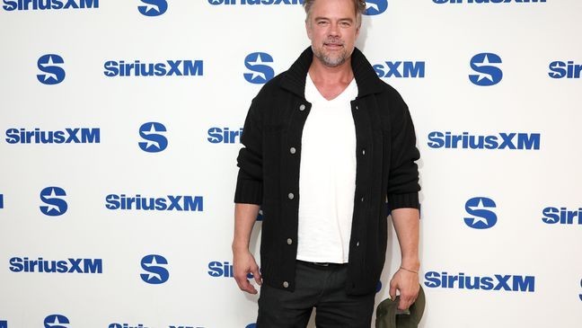 NEW YORK, NEW YORK - APRIL 16: Josh Duhamel visits SiriusXM Studios on April 16, 2025 in New York City. (Photo by Michael Loccisano/Getty Images)