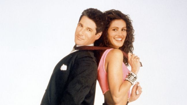 American actors Richard Gere and Julia Roberts on the set of Pretty Woman, directed by Garry Marshall. (Photo by Touchstone Pictures/Silver Screen Partners IV/Sunset Boulevard/Corbis via Getty Images)