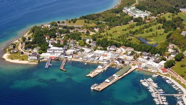Aerial view of the downtown area of Mackinac Island, Michigan.{&nbsp;} (Credit: Getty Images)