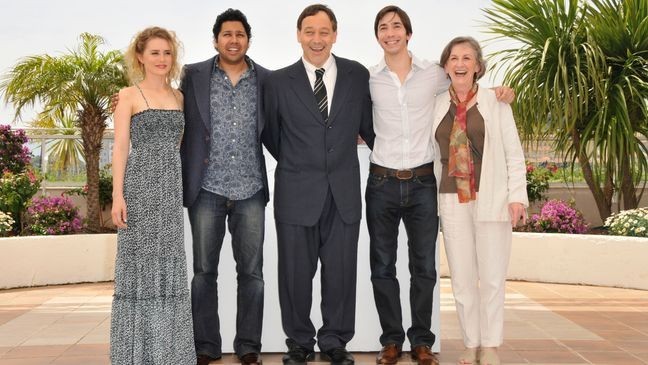 Alison Lohman, Dileep Rao, Sam Raimi, Justin Long, and Lorna Raver at the photo call of "Drag Me To Hell" during the 62nd Cannes Film Festival. (Photo by Eddy LEMAISTRE/Corbis via Getty Images)