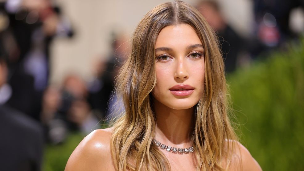 Image for story: Hailey Bieber sports cheeky thong bikini ahead of Justin Bieber's new "Swag" album drop