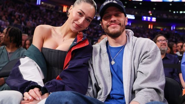 NEW YORK, NEW YORK - MAY 16: Elsie Hewitt and Pete Davidson are seen as the Boston Celtics take on the New York Knicks in the first quarter of Game Six of the Eastern Conference Second Round NBA Playoffs at Madison Square Garden on May 16, 2025 in New York City. NOTE TO USER: User expressly acknowledges and agrees that, by downloading and or using this photograph, User is consenting to the terms and conditions of the Getty Images License Agreement. (Photo by Al Bello/Getty Images)