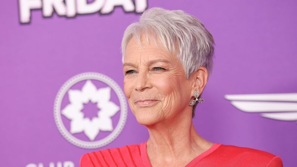 Image for story: Jamie Lee Curtis is 'very excited' about her new 'Murder, She Wrote' movie