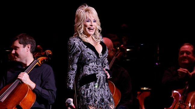 Dolly Parton has announced the postponement of her Las Vegas concerts, citing "health challenges" as the reason. (Credit: Jason Kempin/Getty Images, FILE)