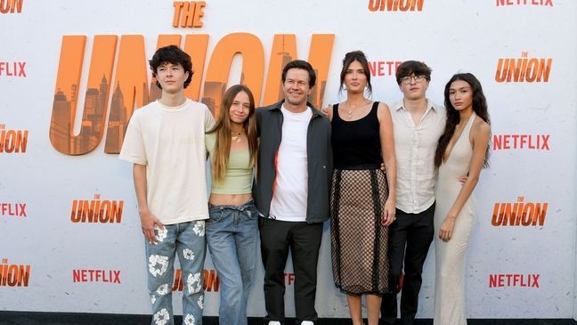 LOS ANGELES, CALIFORNIA - AUGUST 12: (L-R) Brendan Joseph Wahlberg, Grace Margaret Wahlberg, Mark Wahlberg, Rhea Durham, Michael Wahlberg and Sunni Gaines attend "The Union" premiere at The Egyptian Theatre Hollywood on August 12, 2024 in Los Angeles, California.  (Photo by Charley Gallay/Getty Images for Netflix)