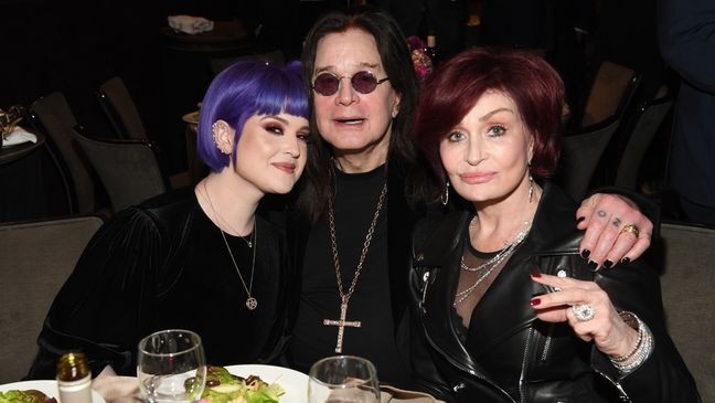 BEVERLY HILLS, CALIFORNIA - JANUARY 25: (L-R) Kelly Osbourne, Ozzy Osbourne, and Sharon Osbourne attend the Pre-GRAMMY Gala and GRAMMY Salute to Industry Icons Honoring Sean "Diddy" Combs on January 25, 2020 in Beverly Hills, California. (Photo by Kevin Mazur/Getty Images for The Recording Academy)