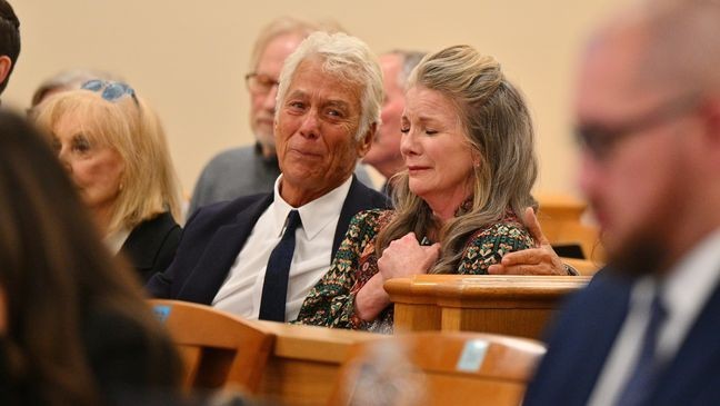 ALBUQUERQUE, NEW MEXICO - JANUARY 20: Attorney Larry Stein (L) and Melissa Gilbert, wife of director and actor Timothy Busfield, react after a judge granted Busfield a pre-trial release during a hearing in the Second District Judicial Court at the Bernalillo County Courthouse on January 20, 2026 in Albuquerque, New Mexico. Prosecutors have charged Busfield with two counts of criminal sexual contact of a minor and one count of child abuse. (Photo by Sam Wasson/Getty Images)