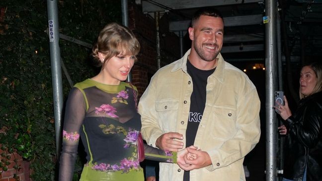 NEW YORK, NEW YORK - OCTOBER 15: Taylor Swift and Travis Kelce have dinner at Waverly Inn on October 15, 2023 in New York City. (Photo by Gotham/GC Images)