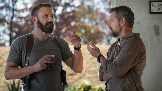 THE RIP. (L to R) Ben Affleck as Det Sergeant JD Byrne and Matt Damon as Lieutenant Dane Dumars in The Rip. Cr. Claire Folger/Netflix © 2025.