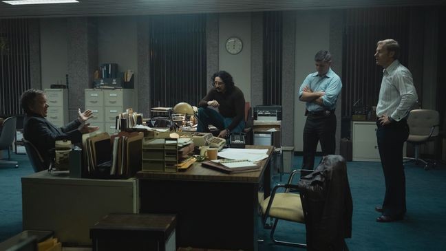 DEVIL IN DISGUISE: JOHN WAYNE GACY -- Episode 101 -- Pictured: (l-r) Ted Dykstra as Det. Allen Fanholm, Gabriel Luna as Rafael Tovar, Hamish Allan-Headley as Det. Michael Albrecht, James Badge Dale as Joe Kozenczak (Photo by: Brooke Palmer/PEACOCK)