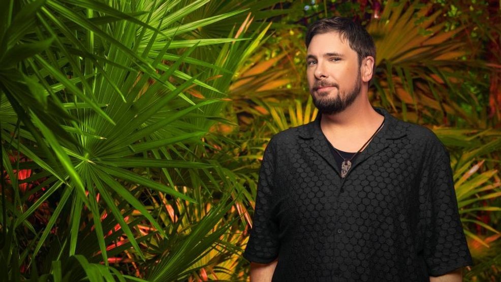 Image for story: '90 Day: Hunt for Love' answers who’s in the ambulance, raises new relationship questions