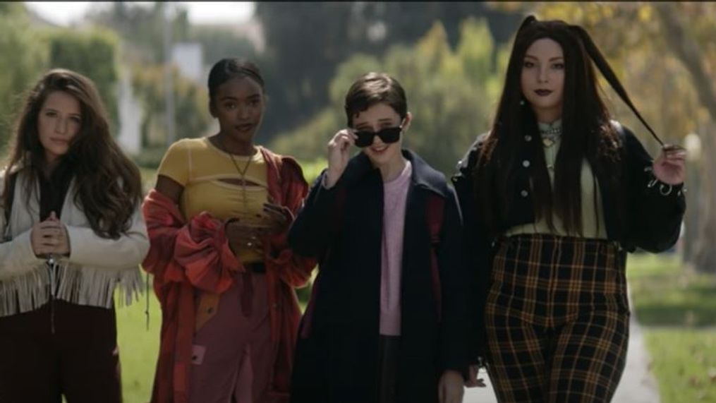 (l-r) Lourdes (Zoey Luna) Frankie (Gideon Adlon) Tabby (Lovie Simone) and Lily (Cailee Spaeny) perform rituals and talk about being cautious with their gifts in Columbia Pictures' THE CRAFT: LEGACY. (Photo: Sony Pictures)