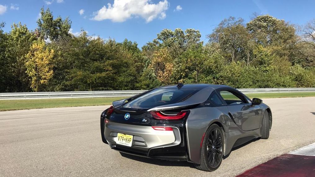 BMW i8 (Sinclair Broadcast Group / Jill Ciminillo)