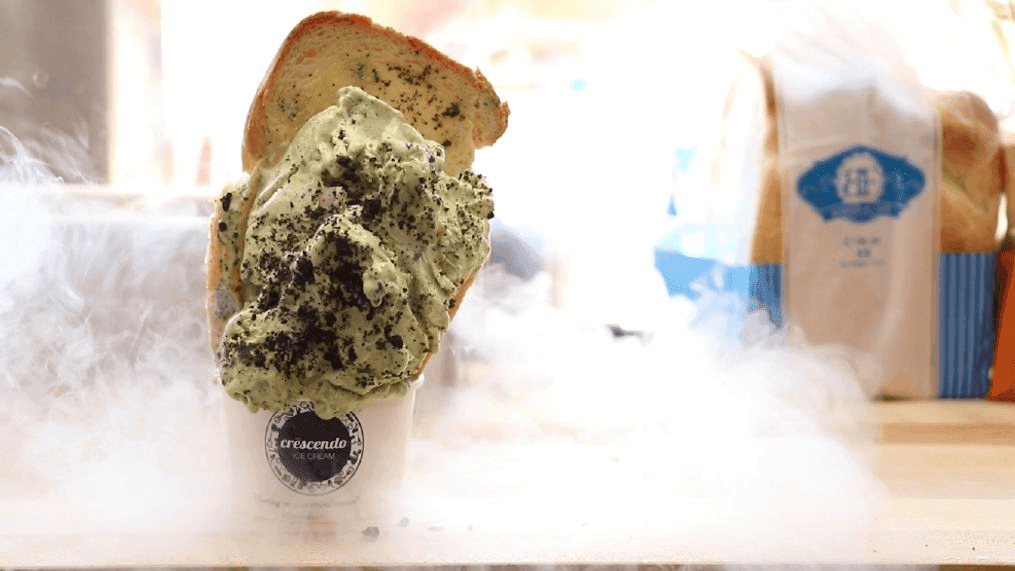 Check out the awesomeness that happens when you eat liquid nitrogen-infused ice cream. (Circa)