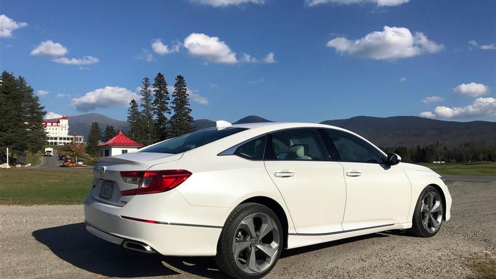 2018 Honda Accord (Sinclair Broadcast Group / Jill Ciminillo){p}{/p}