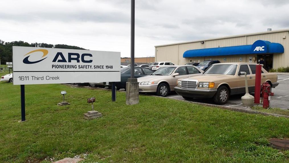 This July 14, 2015, file photo shows the ARC Automotive manufacturing plant in Knoxville, Tenn. Nearly four years ago, the U.S. government’s highway safety agency began investigating air bag inflators made by ARC Automotive of Tennessee when two people were hit by flying shrapnel after crashes. A public records posted by the agency show little progress on the probe, which began in July of 2015 and remains unresolved. (Adam Lau/Knoxville News Sentinel via AP, File)