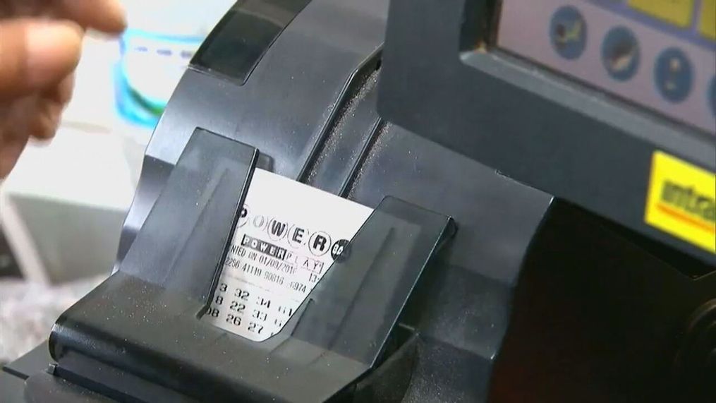 A crazy night of Powerball included a strange delay and a historic winner. (7News)