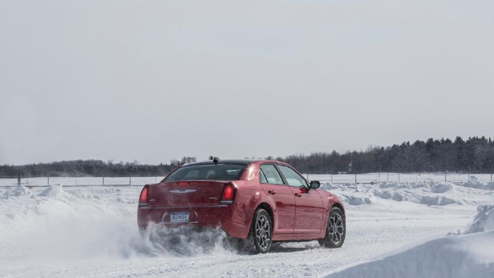 2017 Chrysler 300S AWD (Image courtesy of Fiat Chrysler Automobiles)