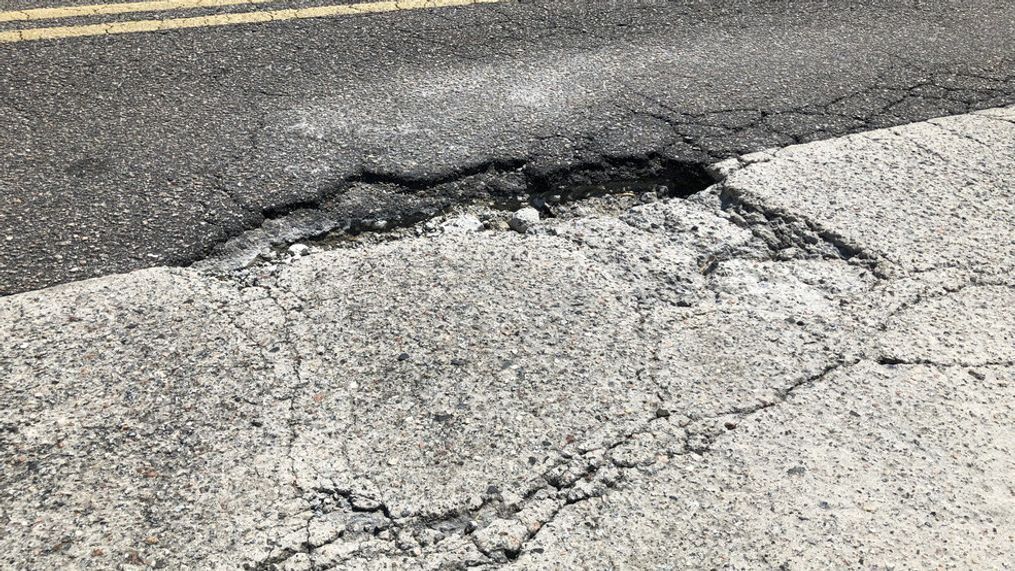 {p}Pothole problems continuing across Nashville, TDOT aware of issues (PHOTO: FOX 17 News Nashville File Photo){/p}