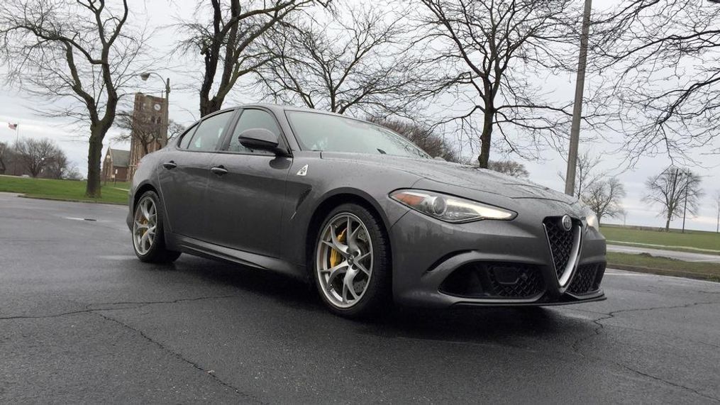 2017 Alfa Romeo Giulia (Sinclair Broadcast Group / Jill Ciminillo)