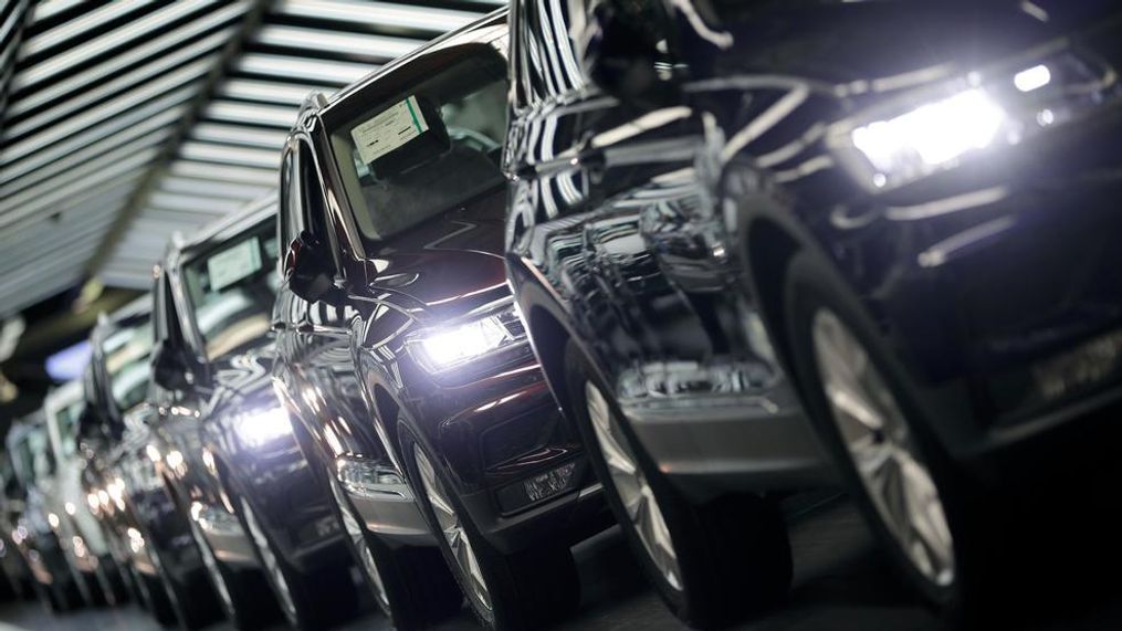 In this 2018 file photo photo Volkswagen cars are pictured during a final quality control at the Volkswagen plant in Wolfsburg, Germany. Germany's economic growth has stagnated in the last three months of the year. (AP Photo/Michael Sohn, file)