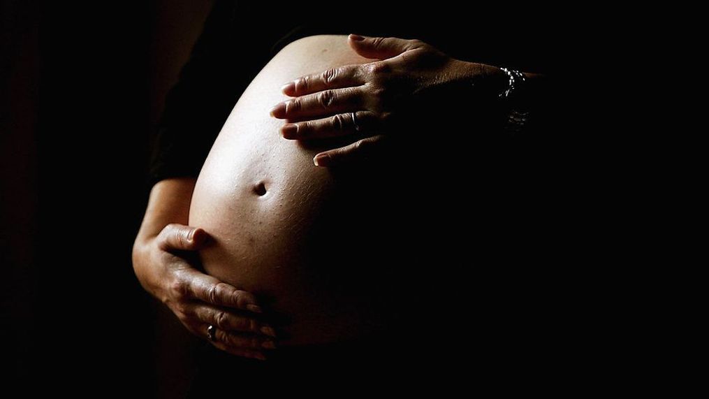 FILE PHOTO: In August, Vanderbilt says they had 39 pregnant patients hospitalized with active COVID-19 infections. 10 of those patients were admitted to the intensive care unit (ICU). (Photo by Ian Waldie/Getty Images){br}