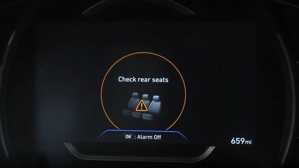 Hyundai Rear Occupant Alert (Image courtesy of Hyundai Motor America)