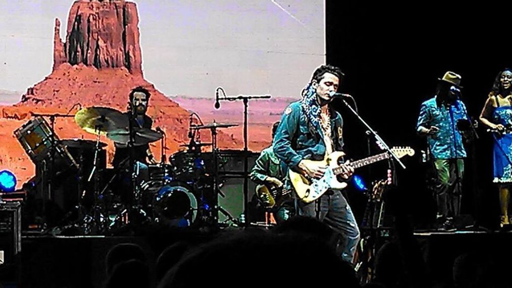 FILE - John Mayer performs at the Comcast Center in Mansfield, Massachusetts, on Aug. 17, 2013. (Photo: Jessica A. Botelho/The National Desk)